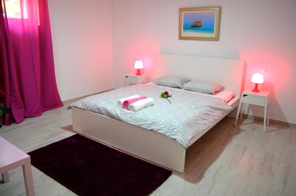 Apartment Paulina トロギール 部屋 写真