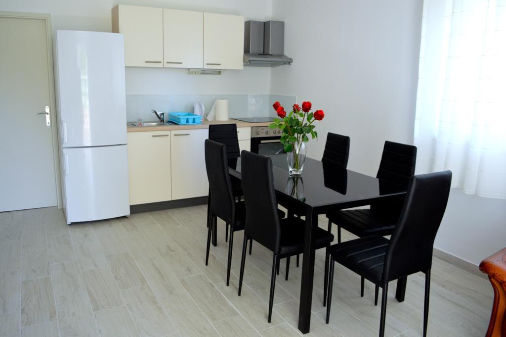 Apartment Paulina トロギール 部屋 写真