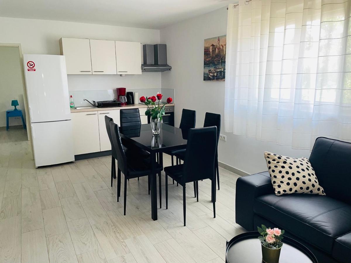 Apartment Paulina トロギール エクステリア 写真